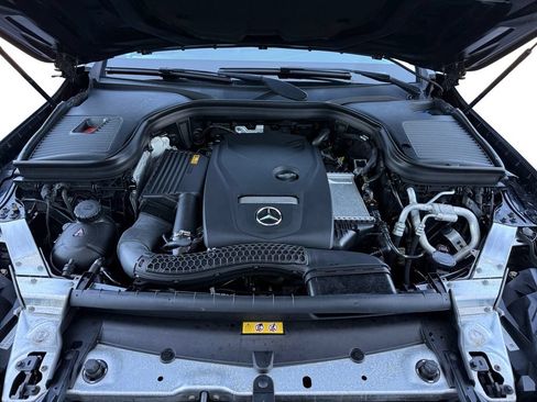 Used 2018 Mercedes-Benz GLC 300 4MATIC image 25