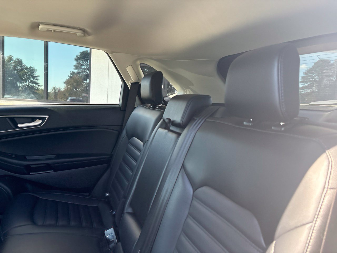 Used 2024 Ford Edge SEL AWD/4WD image 6