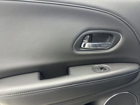 Used 2019 Honda HR-V EX-L image 28