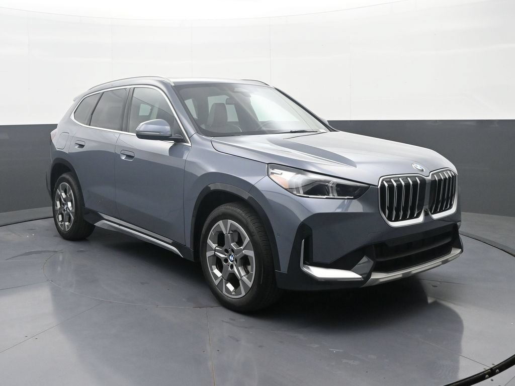New 2026 BMW X1 xDrive28i w/ Technology Package AWD/4WD image 3