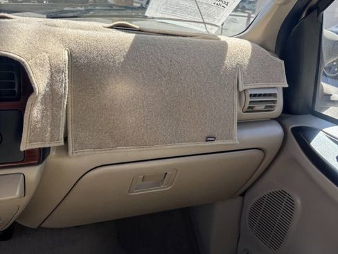 Used 2005 Ford F250 Lariat image 13