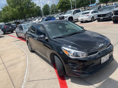 Used 2023 Kia Rio S w/ Technology Package FWD image 3