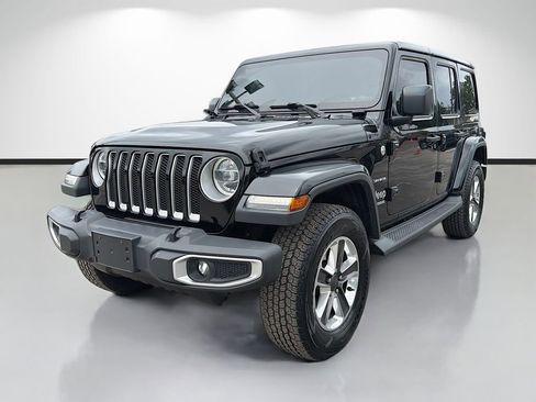 Used 2018 Jeep Wrangler Unlimited Sahara AWD/4WD image 7