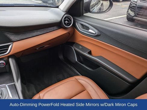 Used 2019 Alfa Romeo Giulia AWD image 18