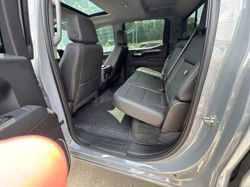 Used 2024 Chevrolet Silverado 1500 LT Trail Boss w/ Convenience Package II AWD/4WD image 52