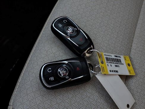 Used 2022 Buick Encore GX Preferred w/ Sport Touring Package image 39