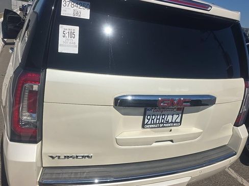Used 2015 GMC Yukon Denali w/ Premium Package RWD image 5