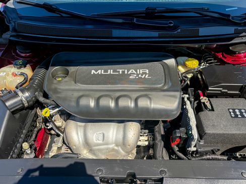 Used 2016 Chrysler 200 S FWD image 33