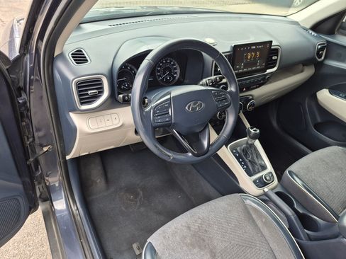 Used 2021 Hyundai Venue w/ Cargo Package FWD image 16