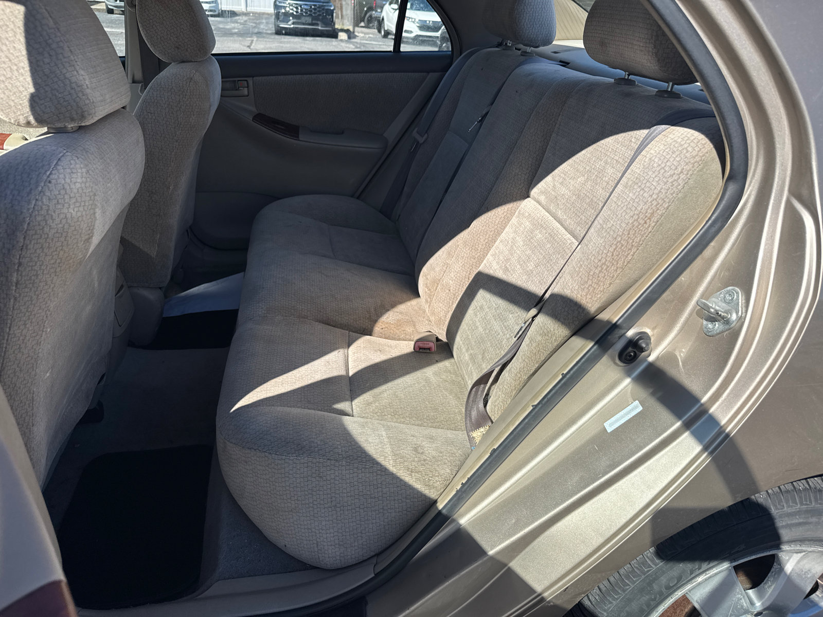 Used 2004 Toyota Corolla FWD image 6