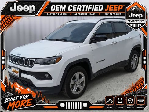 Used 2024 Jeep Compass Latitude w/ Altitude Special Edition AWD/4WD image 1