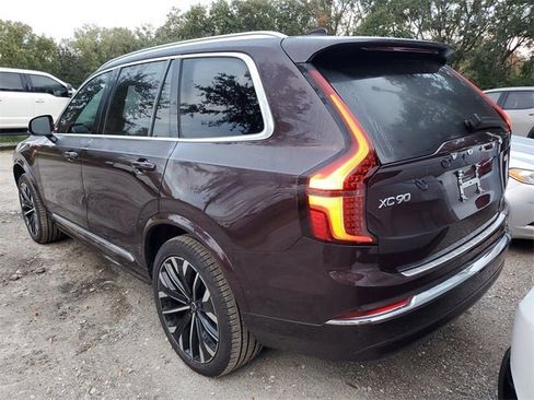 Used 2025 Volvo XC90 B6 Ultra w/ Protection Package Premier image 33