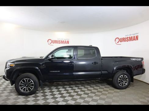 Used 2022 Toyota Tacoma TRD Sport w/ TRD Premium Sport Package image 6