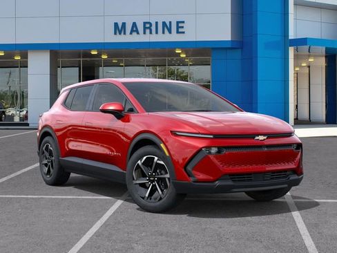 New 2026 Chevrolet Equinox EV LT image 7