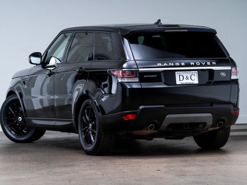 Used 2016 Land Rover Range Rover Sport SE AWD/4WD image 4