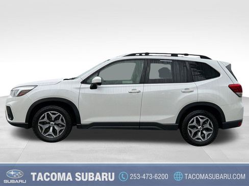 Used 2020 Subaru Forester Premium image 2