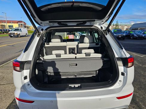 Used 2023 Mitsubishi Outlander SEL image 11