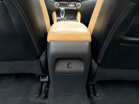 Used 2023 Nissan Sentra SV w/ SV Premium Package FWD image 19