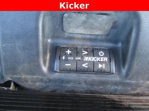 Used 2021 GMC Sierra 3500 Denali w/ Denali Black Diamond Edition image 15