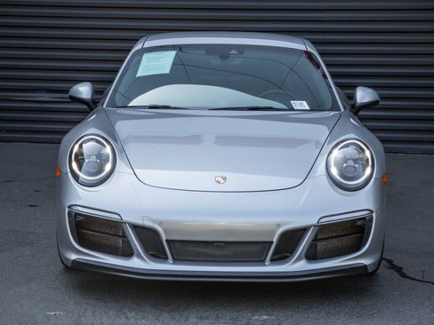 Certified 2019 Porsche 911 Carrera GTS image 7