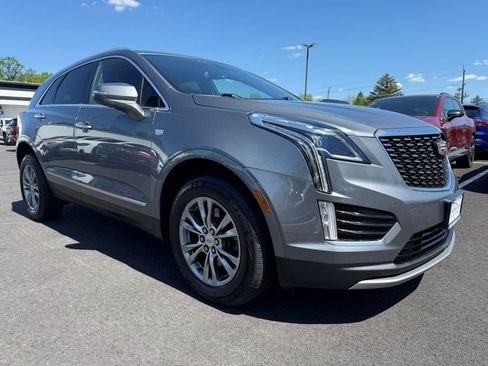 Used 2021 Cadillac XT5 Premium Luxury AWD/4WD image 2