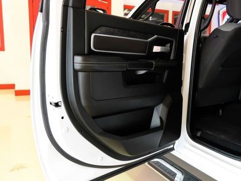 Used 2024 RAM 2500 Big Horn image 43