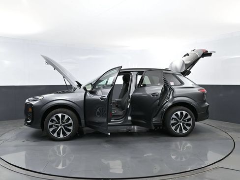 New 2026 Audi Q3 quattro 2.0T AWD/4WD image 31