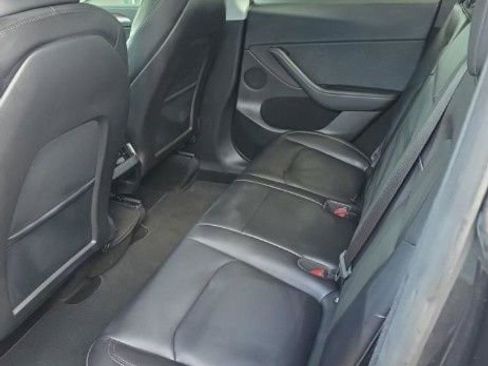 Used 2024 Tesla Model Y Long Range RWD image 4