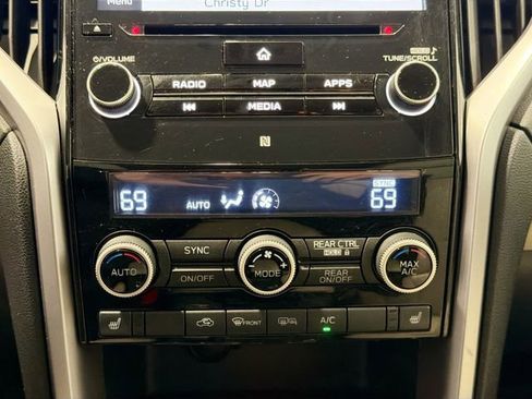Used 2019 Subaru Ascent Limited AWD/4WD image 14