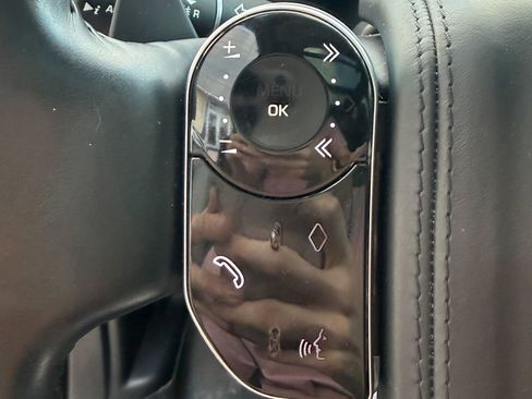 Used 2021 Land Rover Range Rover Westminster Edition image 28