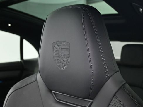 New 2026 Porsche Macan 4S Electric image 20