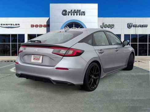 Used 2024 Honda Civic Sport image 4