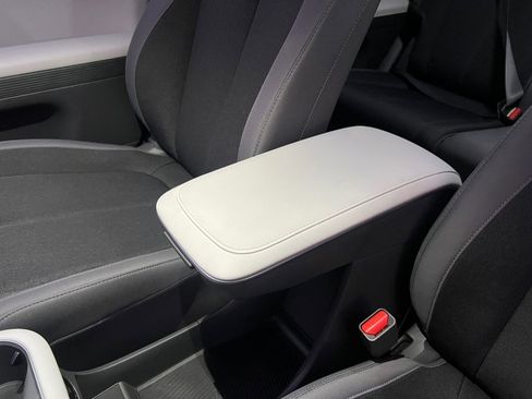 Used 2024 Hyundai Ioniq 5 SEL image 30