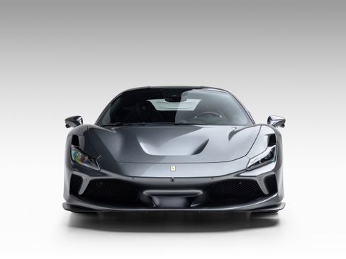 Used 2021 Ferrari F8 Tributo image 3