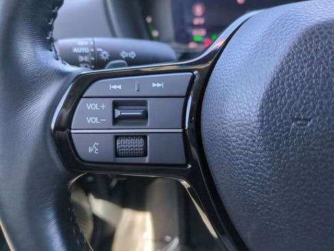 Used 2024 Honda Accord Touring image 27