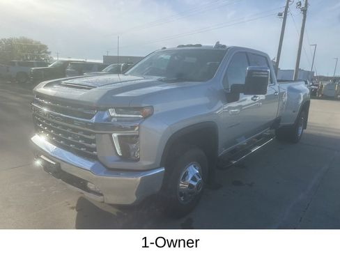 Certified 2022 Chevrolet Silverado 3500 LTZ w/ LTZ Convenience Package AWD/4WD image 3
