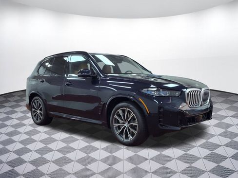 Used 2026 BMW X5 xDrive50e w/ M Sport Package image 7