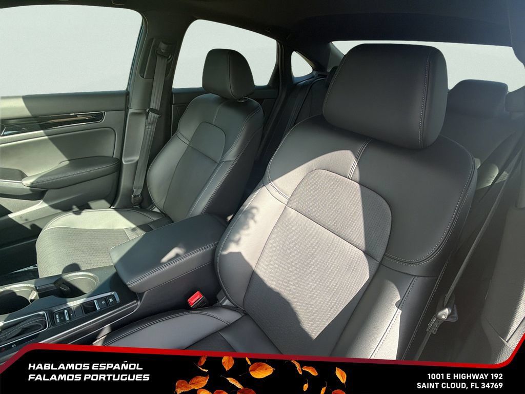 Used 2025 Honda Civic Sport Touring image 21