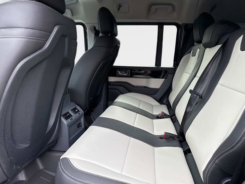 New 2025 INEOS Grenadier image 11