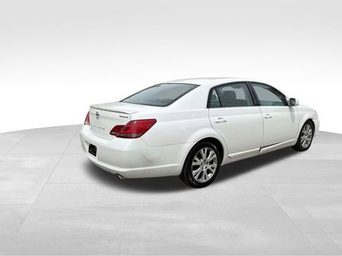 Used 2008 Toyota Avalon FWD image 3