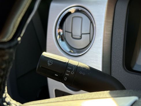 Used 2011 Ford F150 Platinum image 30