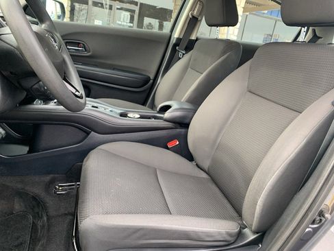 Used 2019 Honda HR-V LX image 13
