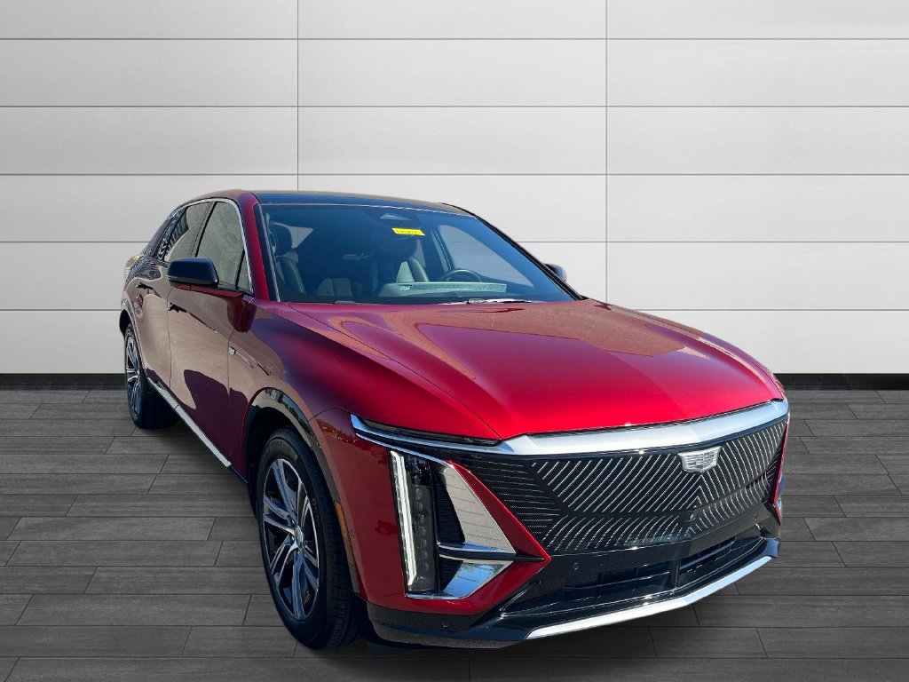 Used 2024 Cadillac Lyriq Luxury RWD image 7