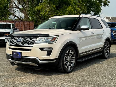 Used 2018 Ford Explorer Platinum AWD/4WD image 7