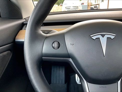 Used 2019 Tesla Model 3 AWD/4WD image 10
