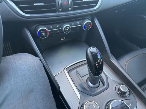 Used 2019 Alfa Romeo Giulia Ti Sport w/ Quick Order Package 22U Sport image 4