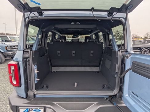 New 2025 Ford Bronco Outer Banks image 9