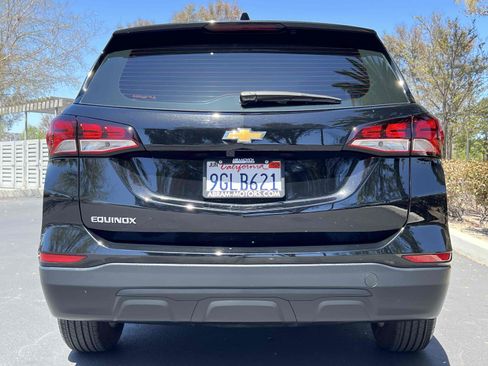 Used 2023 Chevrolet Equinox LS FWD image 45