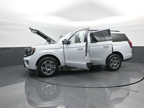 New 2026 Ford Expedition Active image 41