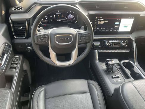 Used 2024 GMC Sierra 1500 Denali w/ Technology Package AWD/4WD image 11